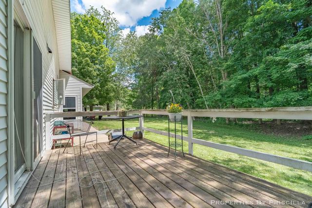 6635 Vinton Avenue Nw, Alpine Twp, MI 49321