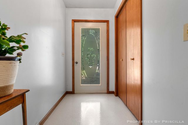 6635 Vinton Avenue Nw, Alpine Twp, MI 49321