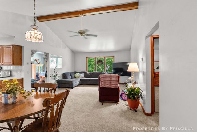 6635 Vinton Avenue Nw, Alpine Twp, MI 49321