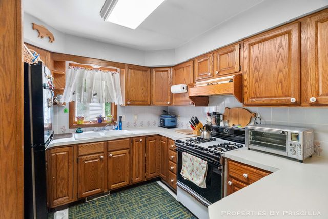 6635 Vinton Avenue Nw, Alpine Twp, MI 49321