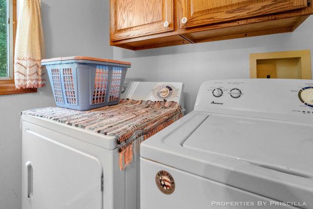 6635 Vinton Avenue Nw, Alpine Twp, MI 49321