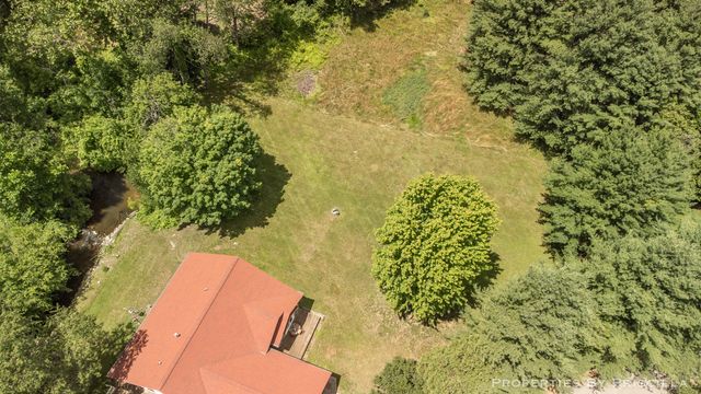 6635 Vinton Avenue Nw, Alpine Twp, MI 49321