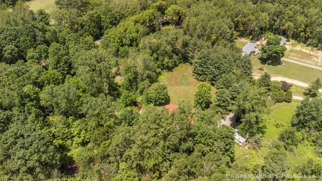 6635 Vinton Avenue Nw, Alpine Twp, MI 49321