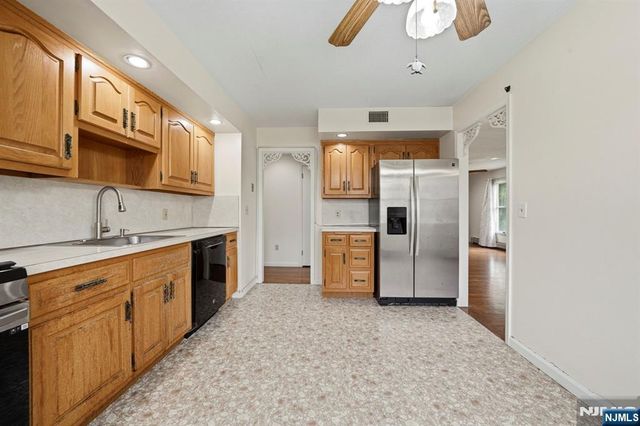 433 Tappan Road, Northvale, NJ 07647
