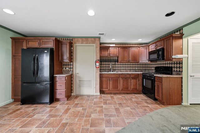433 Tappan Road, Northvale, NJ 07647