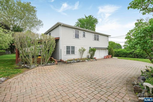 433 Tappan Road, Northvale, NJ 07647