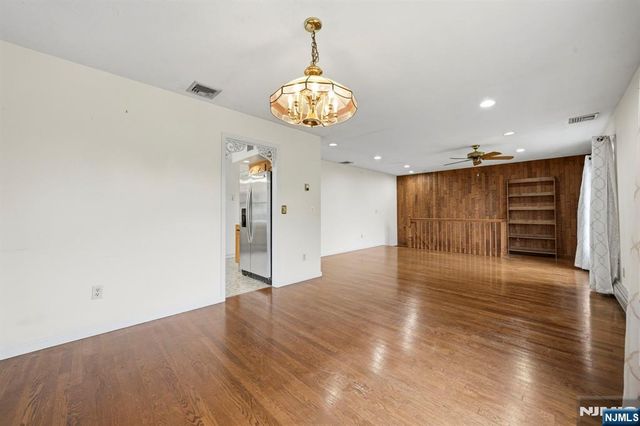 433 Tappan Road, Northvale, NJ 07647