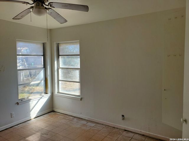 1742 Kendalia Ave, San Antonio, TX 78224