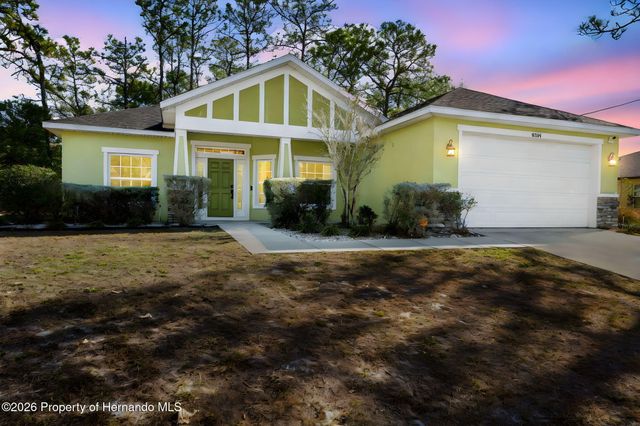 8104 Nightingale Road, Weeki Wachee, FL 34613
