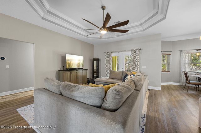 8104 Nightingale Road, Weeki Wachee, FL 34613