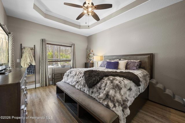 8104 Nightingale Road, Weeki Wachee, FL 34613