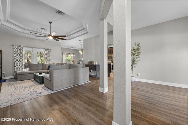 8104 Nightingale Road, Weeki Wachee, FL 34613