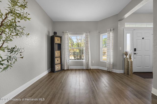 8104 Nightingale Road, Weeki Wachee, FL 34613