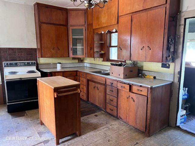 3367 E Lake Road, Clio, MI 48420