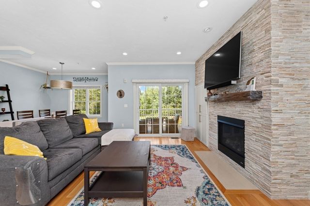 74 Meetinghouse Road 74, Norfolk, MA 02056