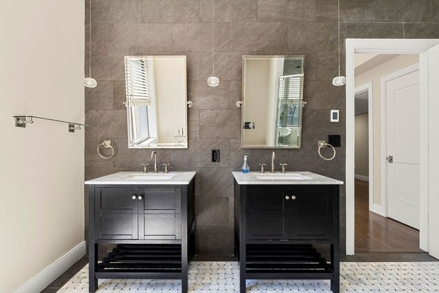 100 State St 8, Boston, MA 02109