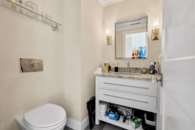 100 State St 8, Boston, MA 02109