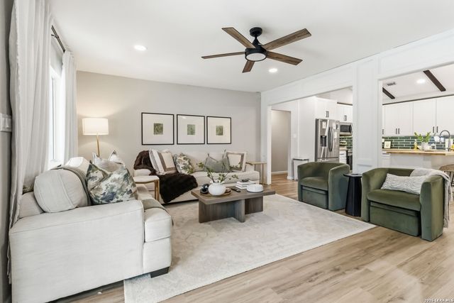 1734 TIMBER OAK ST, San Antonio, TX 78232