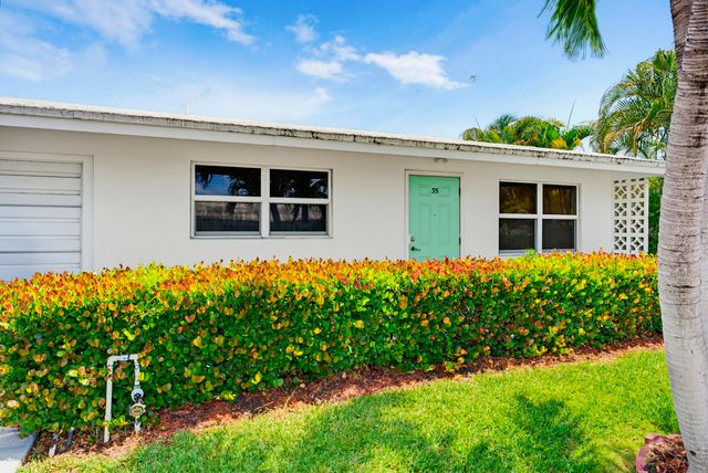 728 Ridge Road 35, Lantana, FL 33462
