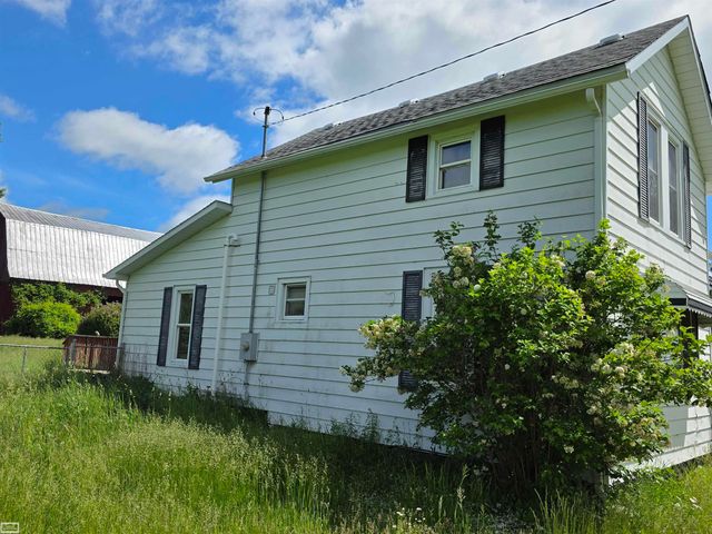 7550 Ora Lake Road, Hale, MI 48739