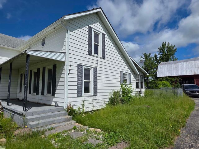 7550 Ora Lake Road, Hale, MI 48739