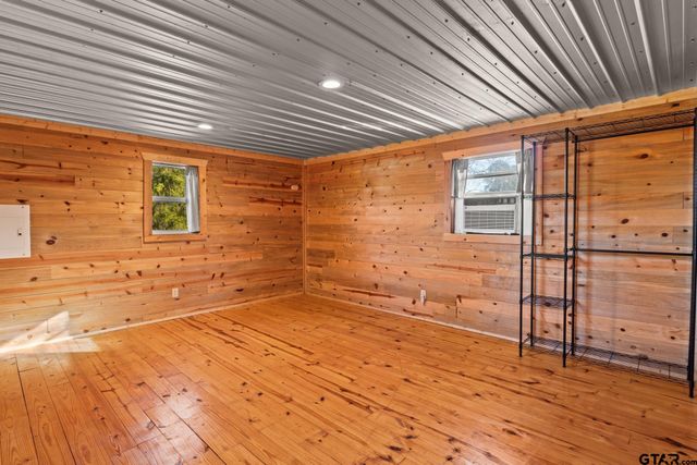 808 County Road 2121, Pittsburg, TX 75686