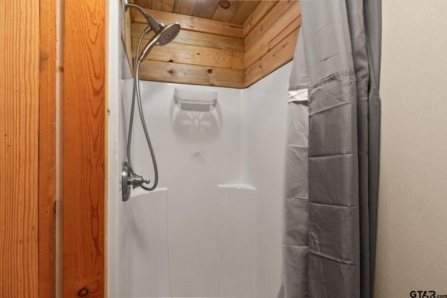 808 County Road 2121, Pittsburg, TX 75686