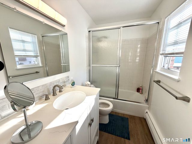 151 Courtland Avenue APT 3F, Stamford, CT 06902