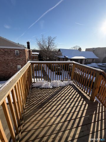 151 Courtland Avenue APT 3F, Stamford, CT 06902