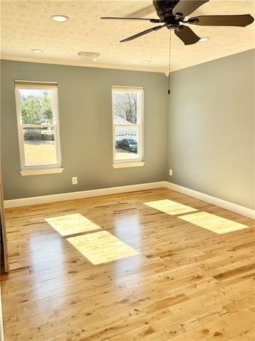 635 Crab Orchard Drive, Roswell, GA 30076