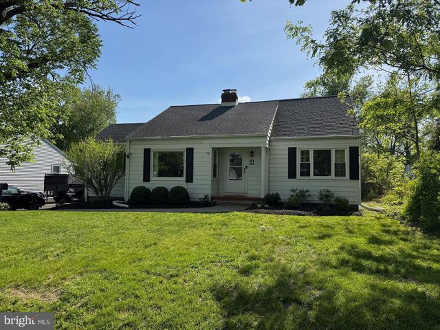 41 EWINGVILLE ROAD, Ewing, NJ 08638