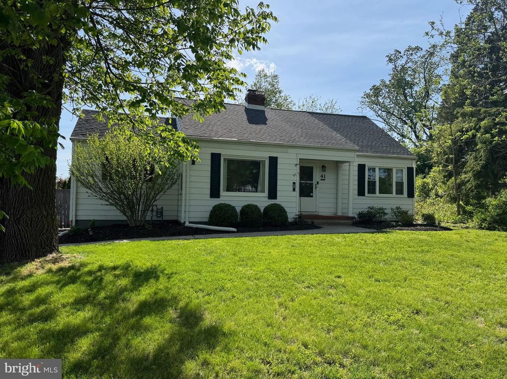 41 EWINGVILLE ROAD, Ewing, NJ 08638