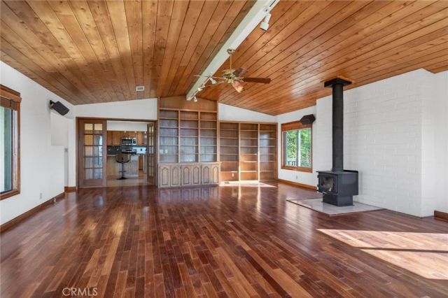 20682 Hill Top Drive, Riverside, CA 92507