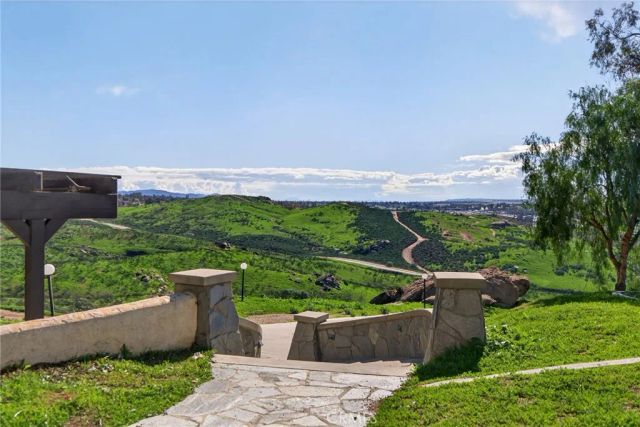 20682 Hill Top Drive, Riverside, CA 92507