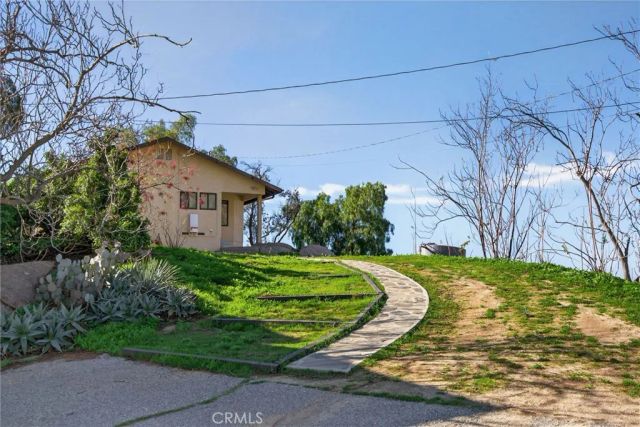 20682 Hill Top Drive, Riverside, CA 92507