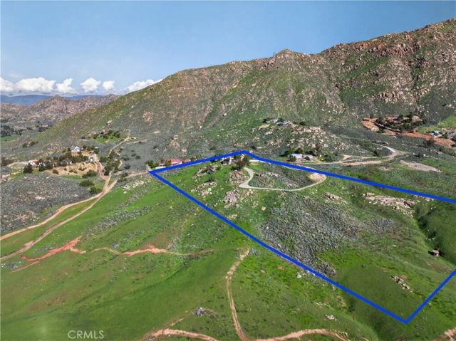 20682 Hill Top Drive, Riverside, CA 92507