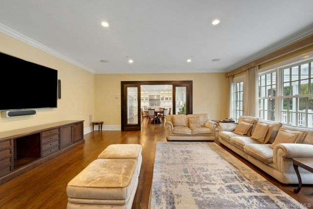 1 Garden Road, Scarsdale, NY 10583