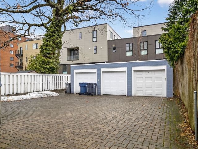 20 Carver Street 1, Cambridge, MA 02138