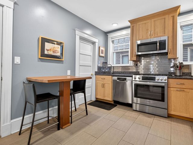 20 Carver Street 1, Cambridge, MA 02138