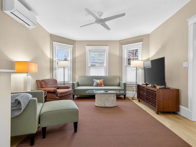 20 Carver Street 1, Cambridge, MA 02138
