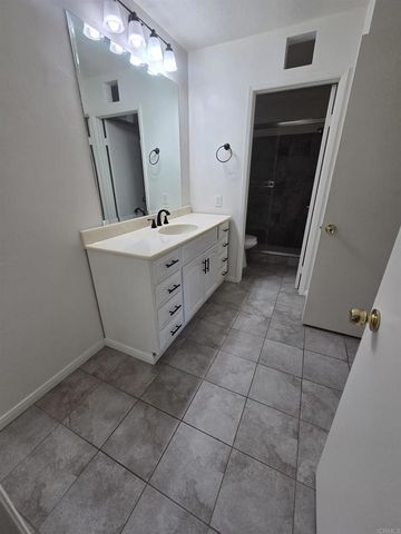 300 Rancho Drive B, Chula Vista, CA 91911