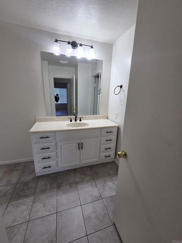 300 Rancho Drive B, Chula Vista, CA 91911