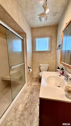 902 W POPLAR Street, West Frankfort, IL 62896