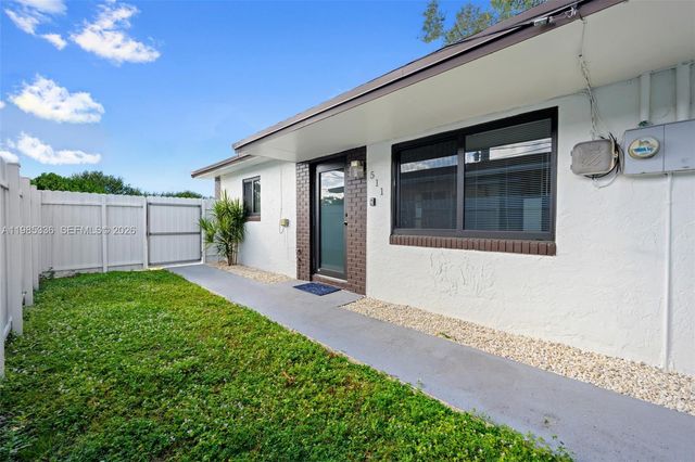 511 NW 93rd St 511, Miami, FL 33150