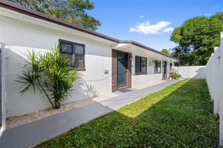 511 NW 93rd St 511, Miami, FL 33150