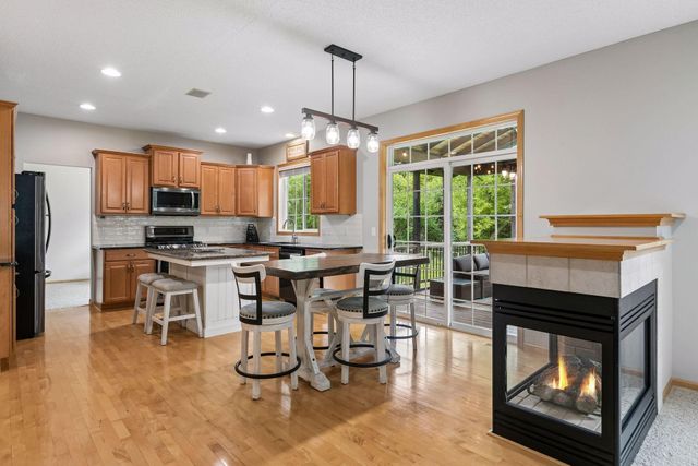 9720 Linden Avenue N, Brooklyn Park, MN 55443