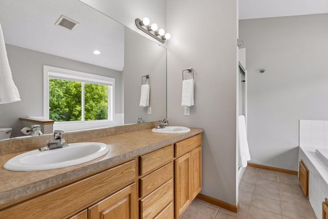 9720 Linden Avenue N, Brooklyn Park, MN 55443