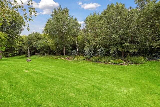 9720 Linden Avenue N, Brooklyn Park, MN 55443