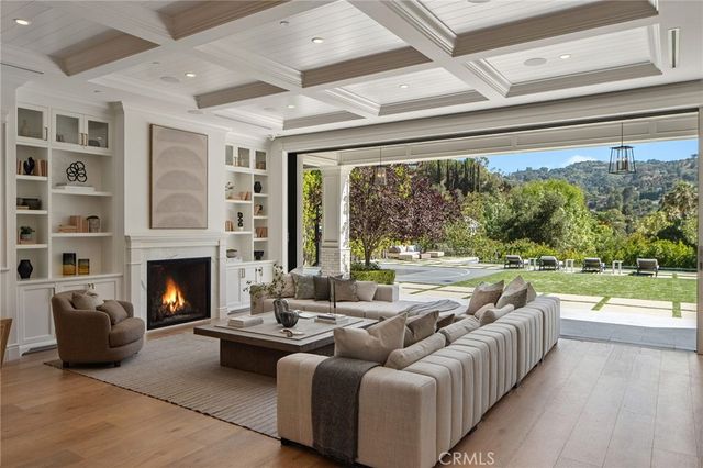 16630 Oldham Place, Encino, CA 91436