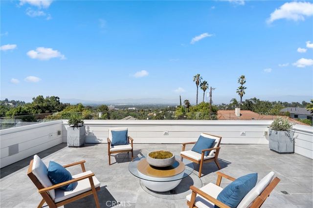 16630 Oldham Place, Encino, CA 91436